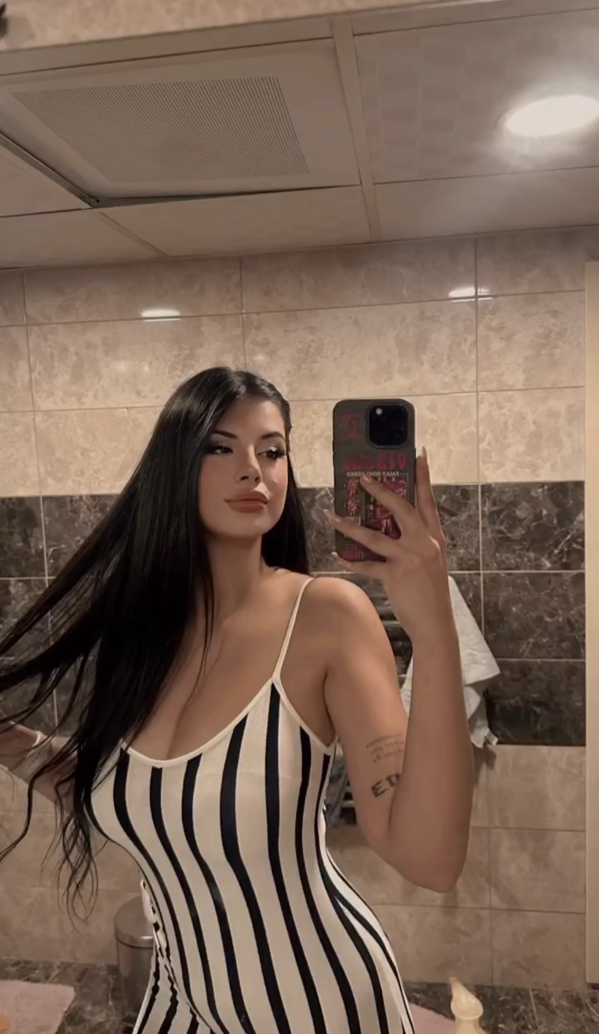 Karlıova Seanslık Escort Bayan Buse